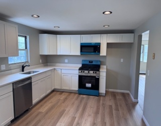 1099 River St, Boston, Massachusetts, 3 Bedrooms Bedrooms, 5 Rooms Rooms,1 BathroomBathrooms,Residential,For Sale,River St,73553908