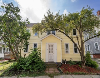 6 Spring St, Amesbury, Massachusetts, 4 Bedrooms Bedrooms, 10 Rooms Rooms,2 BathroomsBathrooms,Residential Income,For Sale,Spring St,73553913