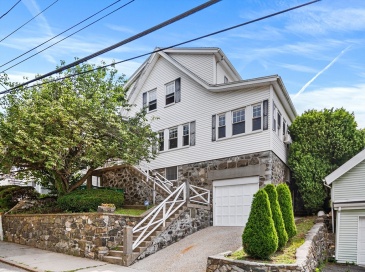 227 Fulton St, Medford, Massachusetts, 3 Bedrooms Bedrooms, 7 Rooms Rooms,1 BathroomBathrooms,Residential,For Sale,Fulton St,73553939