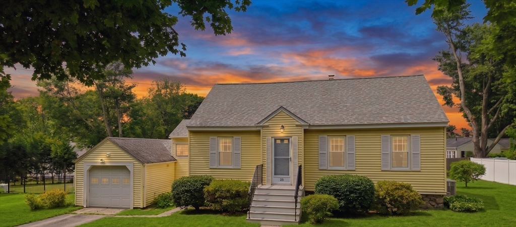 36 Holbrook Rd, North Andover, Massachusetts, 3 Bedrooms Bedrooms, 6 Rooms Rooms,1 BathroomBathrooms,Residential,For Sale,Holbrook Rd,73553748