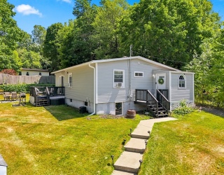 14 Valley View Way, Shirley, Massachusetts, 3 Bedrooms Bedrooms, 5 Rooms Rooms,2 BathroomsBathrooms,Residential,For Sale,Valley View Way,73553734