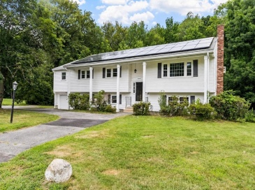 14 Olde Berry Road, Andover, Massachusetts, 3 Bedrooms Bedrooms, 10 Rooms Rooms,3 BathroomsBathrooms,Residential,For Sale,Olde Berry Road,73553759