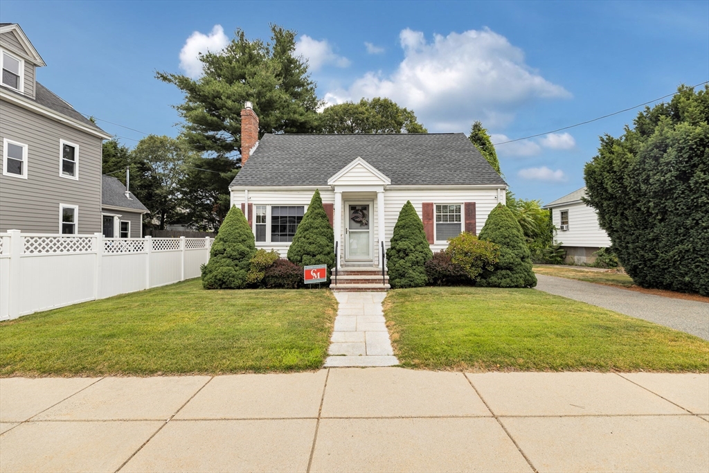 9 Berwick Street, Boston, Massachusetts, 3 Bedrooms Bedrooms, 6 Rooms Rooms,2 BathroomsBathrooms,Residential,For Sale,Berwick Street,73553751