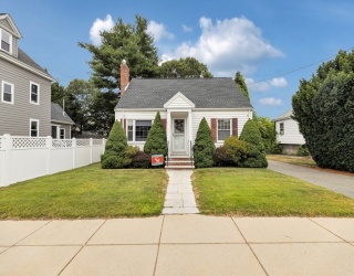 9 Berwick Street, Boston, Massachusetts, 3 Bedrooms Bedrooms, 6 Rooms Rooms,2 BathroomsBathrooms,Residential,For Sale,Berwick Street,73553751