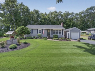 46 Esta Rd, Plymouth, Massachusetts, 3 Bedrooms Bedrooms, 5 Rooms Rooms,1 BathroomBathrooms,Residential,For Sale,Esta Rd,73552865
