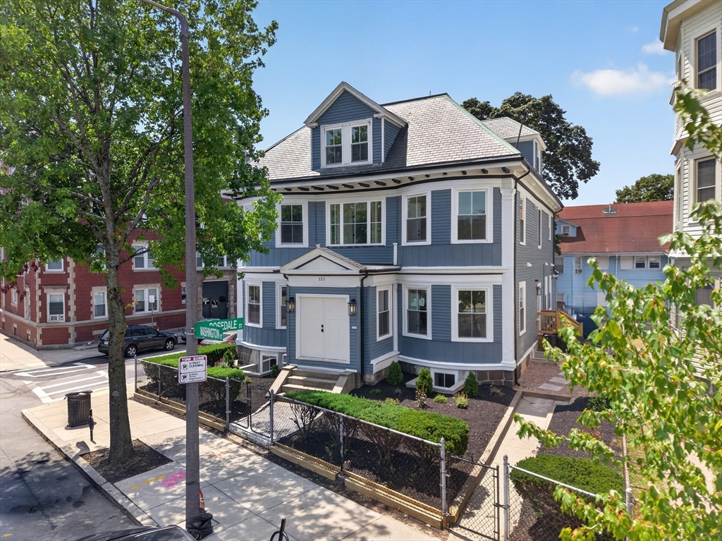 533 Washington Street, Boston, Massachusetts, 12 Bedrooms Bedrooms, 37 Rooms Rooms,10 BathroomsBathrooms,Residential Income,For Sale,Washington Street,73553775