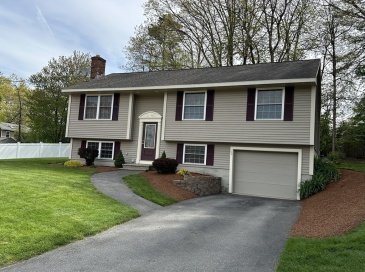 59 Bennett Street, Hudson, Massachusetts, 3 Bedrooms Bedrooms, 8 Rooms Rooms,1 BathroomBathrooms,Residential Lease,For Rent,Bennett Street,73553779