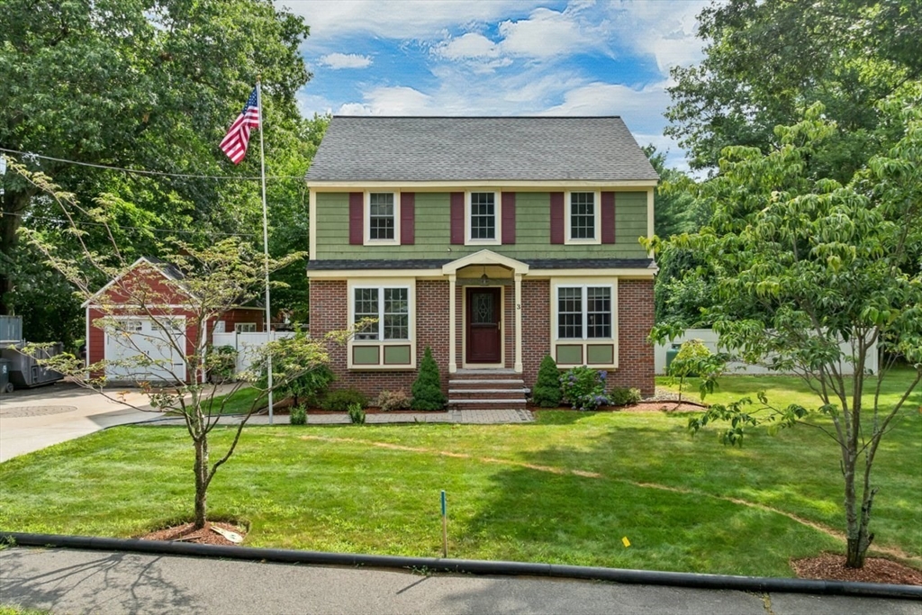 3 Forest St, Wilmington, Massachusetts, 4 Bedrooms Bedrooms, 8 Rooms Rooms,2.5 BathroomsBathrooms,Residential,For Sale,Forest St,73553531
