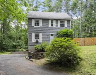 37 Swamp, Montague, Massachusetts, 3 Bedrooms Bedrooms, 5 Rooms Rooms,2.5 BathroomsBathrooms,Residential,For Sale,Swamp,73553666