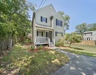 615 Front St, Weymouth, Massachusetts, 3 Bedrooms Bedrooms, 6 Rooms Rooms,2.5 BathroomsBathrooms,Residential,For Sale,Front St,73553737