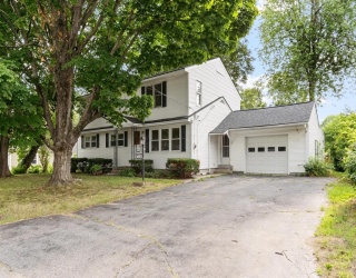 16 Hobson St, Leominster, Massachusetts, 5 Bedrooms Bedrooms, 9 Rooms Rooms,2 BathroomsBathrooms,Residential,For Sale,Hobson St,73553906