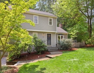 368 Acton Rd, Chelmsford, Massachusetts, 3 Bedrooms Bedrooms, 7 Rooms Rooms,1.5 BathroomsBathrooms,Residential,For Sale,Acton Rd,73554009