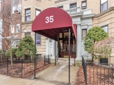 35 Queensberry, Boston, Massachusetts, 2 Rooms Rooms,1 BathroomBathrooms,Residential Lease,For Rent,Queensberry,73554015 35 Queensberry, Boston, Massachusetts, 2 Rooms Rooms,1 BathroomBathrooms,Residential Lease,For Rent,Queensberry,73554015