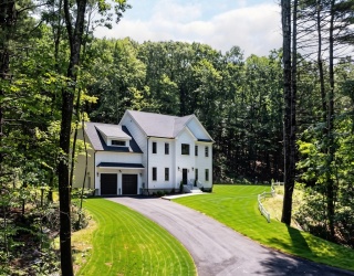 60 Wesson Street, Grafton, Massachusetts, 4 Bedrooms Bedrooms, 9 Rooms Rooms,2.5 BathroomsBathrooms,Residential,For Sale,Wesson Street,73554029