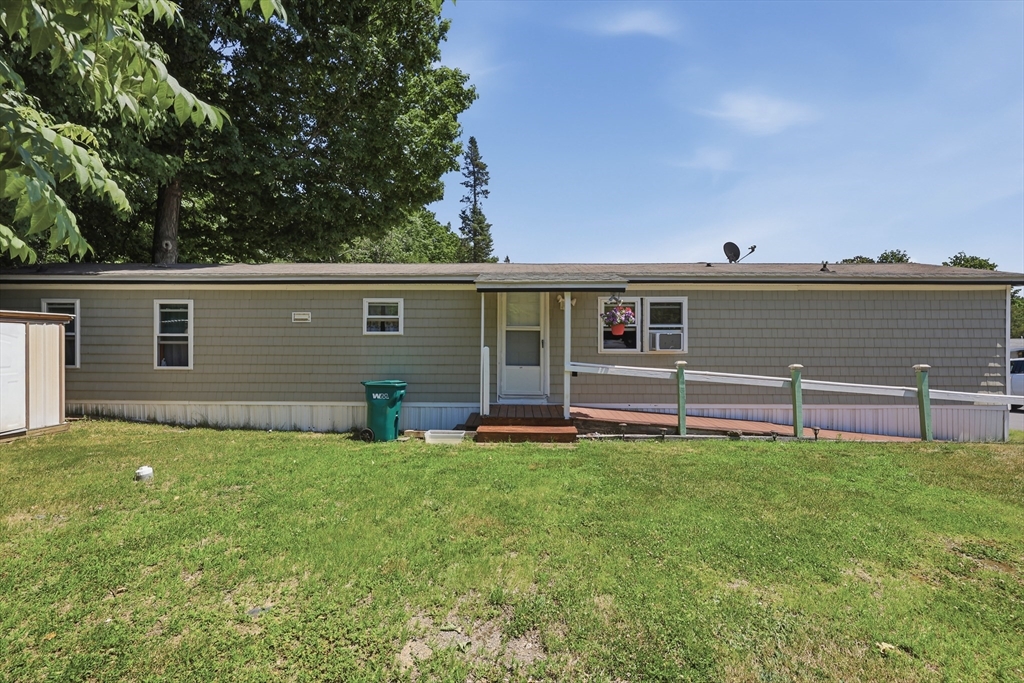 83 Clark Road, Shirley, Massachusetts, 2 Bedrooms Bedrooms, 5 Rooms Rooms,2 BathroomsBathrooms,Residential,For Sale,Clark Road,73554035