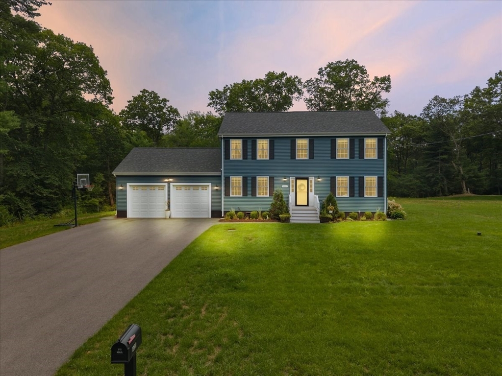 430 Thrasher St, Raynham, Massachusetts, 3 Bedrooms Bedrooms, 7 Rooms Rooms,2.5 BathroomsBathrooms,Residential,For Sale,Thrasher St,73554030