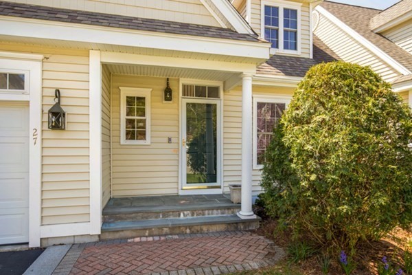 27 Meyer Hill Drive, Acton, Massachusetts, 2 Bedrooms Bedrooms, 6 Rooms Rooms,3 BathroomsBathrooms,Residential Lease,For Rent,Meyer Hill Drive,73554010