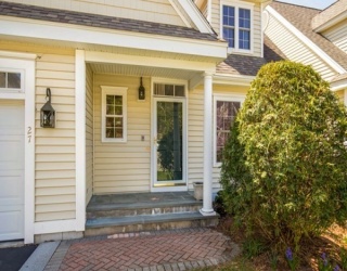 27 Meyer Hill Drive, Acton, Massachusetts, 2 Bedrooms Bedrooms, 6 Rooms Rooms,3 BathroomsBathrooms,Residential Lease,For Rent,Meyer Hill Drive,73554010