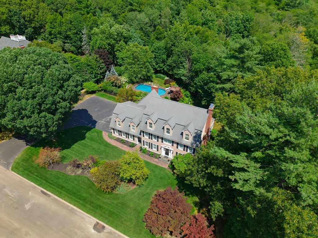 25 Erin Way, Holliston, Massachusetts, 5 Bedrooms Bedrooms, 11 Rooms Rooms,3.5 BathroomsBathrooms,Residential,For Sale,Erin Way,73554074