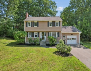 4 Powerline Dr, Grafton, Massachusetts, 4 Bedrooms Bedrooms, 8 Rooms Rooms,2.5 BathroomsBathrooms,Residential,For Sale,Powerline Dr,73554022