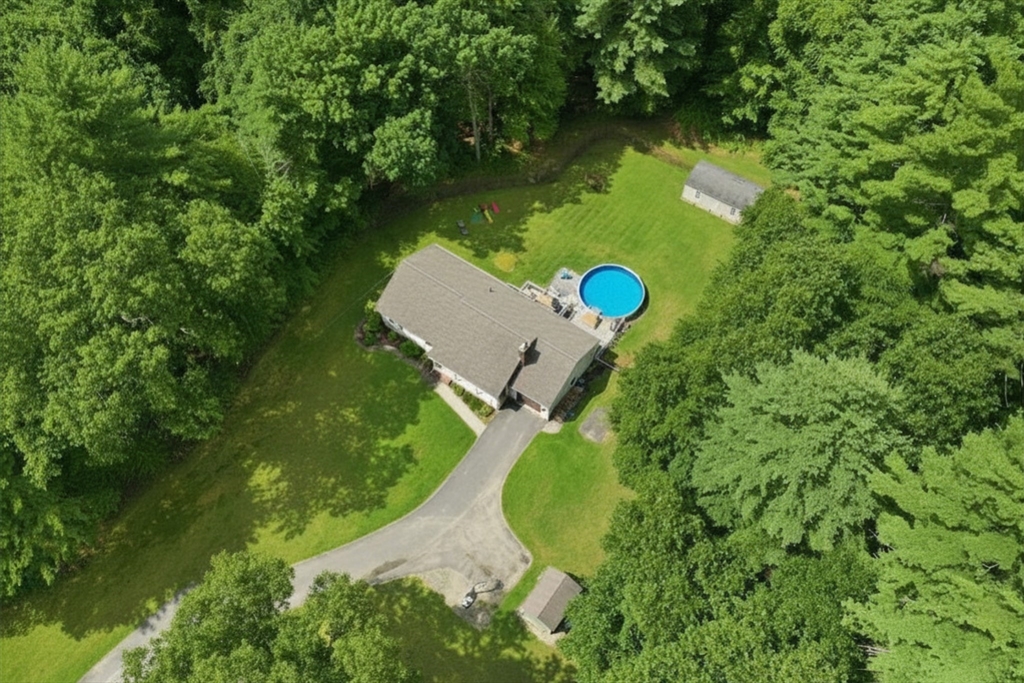 178 County Rd, Southampton, Massachusetts, 3 Bedrooms Bedrooms, 5 Rooms Rooms,1.5 BathroomsBathrooms,Residential,For Sale,County Rd,73553905
