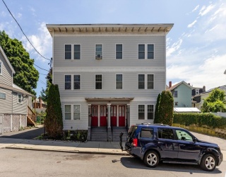 30 Tufts Ave, Everett, Massachusetts, 2 Bedrooms Bedrooms, 4 Rooms Rooms,2 BathroomsBathrooms,Residential,For Sale,Tufts Ave,73554082