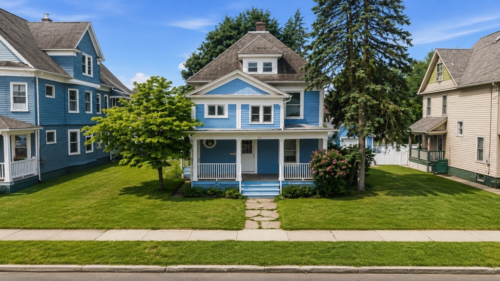 248 East St, Chicopee, Massachusetts, 4 Bedrooms Bedrooms, 8 Rooms Rooms,1 BathroomBathrooms,Residential,For Sale,East St,73554102
