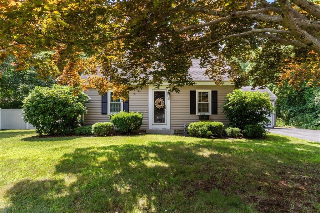 40 Washington St, Abington, Massachusetts, 3 Bedrooms Bedrooms, 6 Rooms Rooms,2 BathroomsBathrooms,Residential,For Sale,Washington St,73554126
