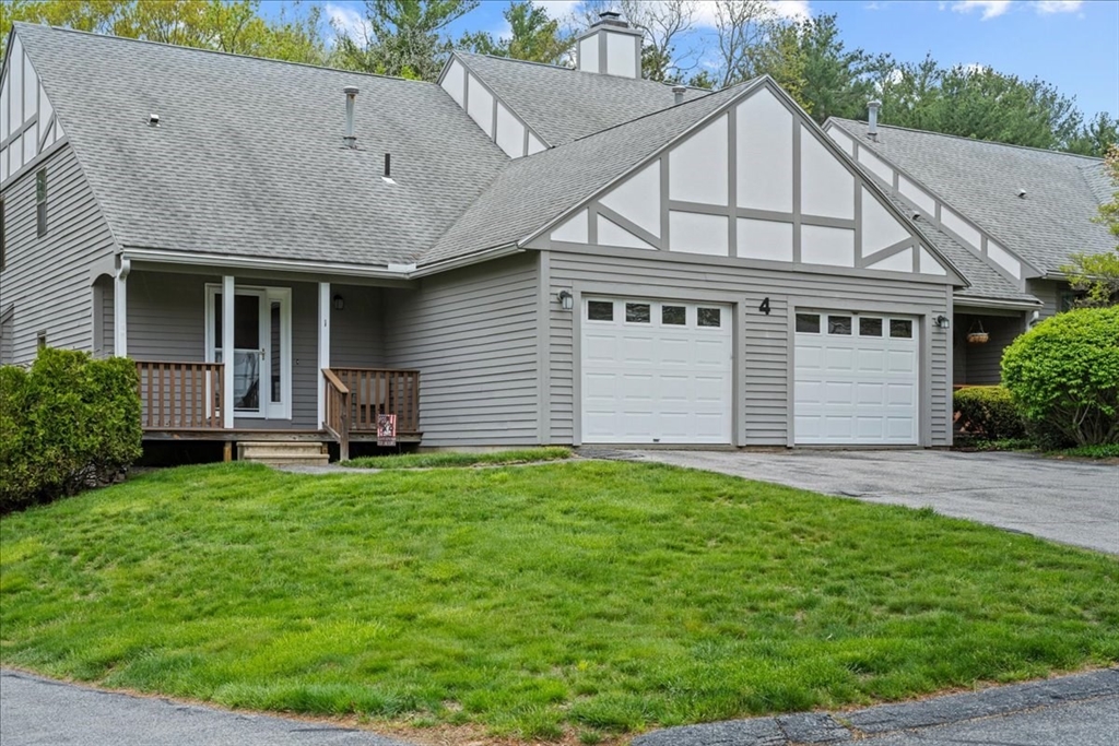 4 Victoria Dr, Auburn, Massachusetts, 2 Bedrooms Bedrooms, 4 Rooms Rooms,2.5 BathroomsBathrooms,Residential,For Sale,Victoria Dr,73523767