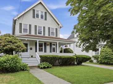 59 Beech Ave, Melrose, Massachusetts, 5 Bedrooms Bedrooms, 8 Rooms Rooms,2 BathroomsBathrooms,Residential,For Sale,Beech Ave,73538718