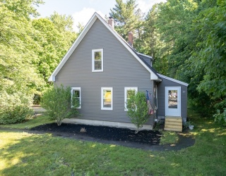 211 Main St, Townsend, Massachusetts, 3 Bedrooms Bedrooms, 7 Rooms Rooms,1 BathroomBathrooms,Residential,For Sale,Main St,73537438