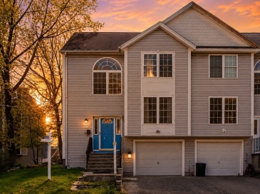 12 Hyannis Place, Worcester, Massachusetts, 3 Bedrooms Bedrooms, 6 Rooms Rooms,1.5 BathroomsBathrooms,Residential,For Sale,Hyannis Place,73512247 12 Hyannis Place, Worcester, Massachusetts, 3 Bedrooms Bedrooms, 6 Rooms Rooms,1.5 BathroomsBathrooms,Residential,For Sale,Hyannis Place,73512247