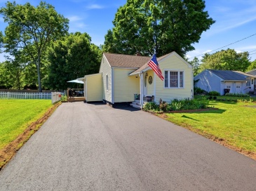 96 Pine St, Westfield, Massachusetts, 2 Bedrooms Bedrooms, 4 Rooms Rooms,1 BathroomBathrooms,Residential,For Sale,Pine St,73532200 96 Pine St, Westfield, Massachusetts, 2 Bedrooms Bedrooms, 4 Rooms Rooms,1 BathroomBathrooms,Residential,For Sale,Pine St,73532200