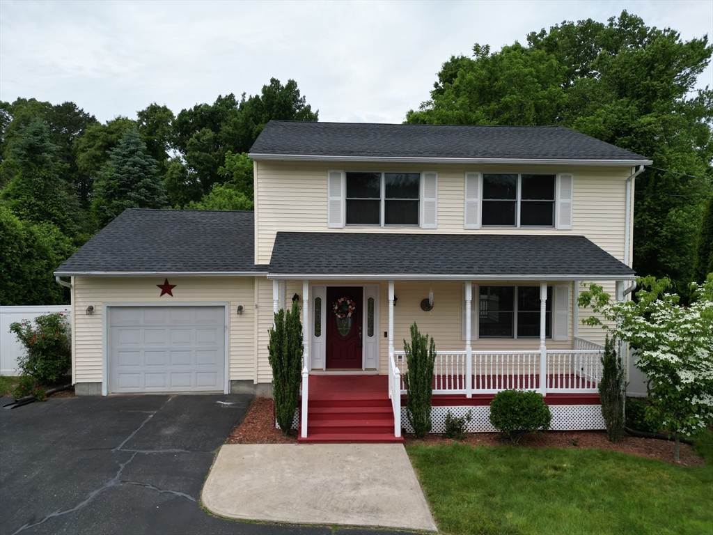 109 Vineland Ave, East Longmeadow, Massachusetts, 3 Bedrooms Bedrooms, 6 Rooms Rooms,2 BathroomsBathrooms,Residential,For Sale,Vineland Ave,73530728