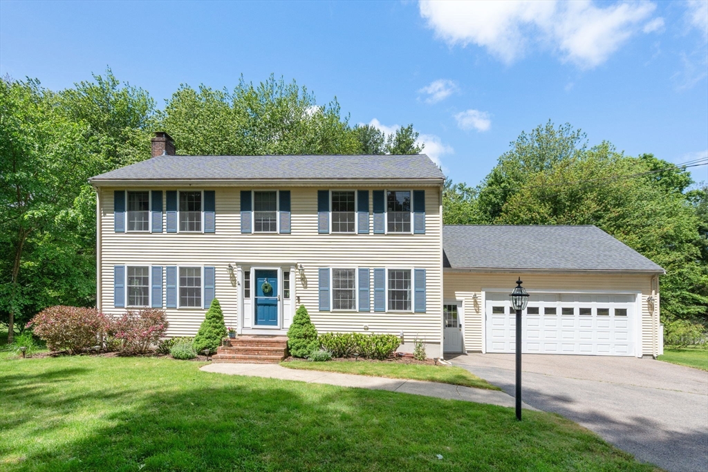 1521 Washington Street, Walpole, Massachusetts, 3 Bedrooms Bedrooms, 7 Rooms Rooms,2.5 BathroomsBathrooms,Residential,For Sale,Washington Street,73529129