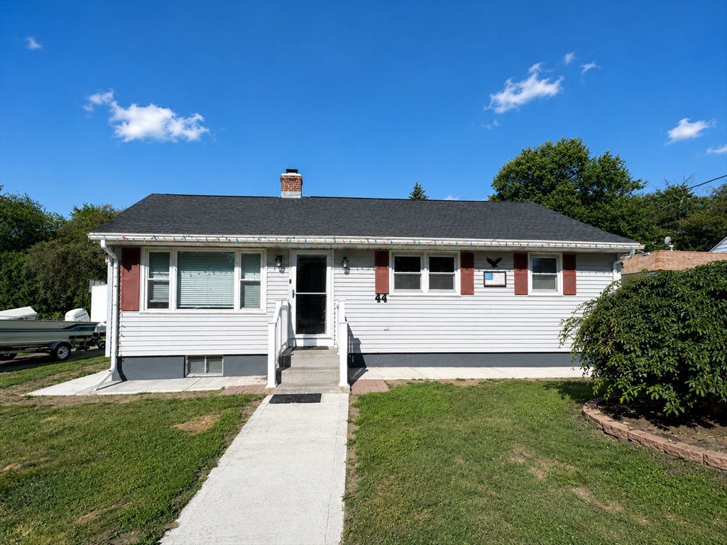 44 Schley St, Chicopee, Massachusetts, 3 Bedrooms Bedrooms, 7 Rooms Rooms,2 BathroomsBathrooms,Residential,For Sale,Schley St,73515173
