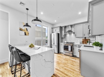 217 D St., Boston, Massachusetts, 2 Bedrooms Bedrooms, 3 Rooms Rooms,2 BathroomsBathrooms,Residential Lease,For Rent,D St.,73543139