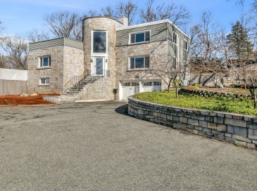 46 Clairmont St, Lynn, Massachusetts, 4 Bedrooms Bedrooms, 7 Rooms Rooms,2.5 BathroomsBathrooms,Residential,For Sale,Clairmont St,73501543 46 Clairmont St, Lynn, Massachusetts, 4 Bedrooms Bedrooms, 7 Rooms Rooms,2.5 BathroomsBathrooms,Residential,For Sale,Clairmont St,73501543