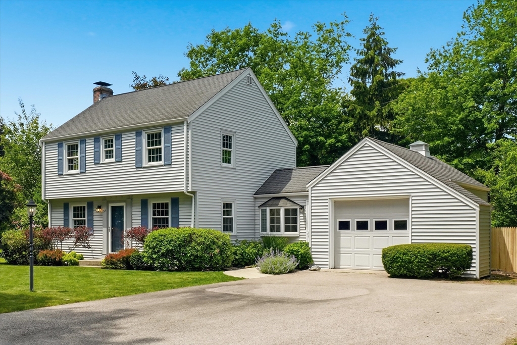 57 Delmar Avenue, Framingham, Massachusetts, 4 Bedrooms Bedrooms, 9 Rooms Rooms,2 BathroomsBathrooms,Residential,For Sale,Delmar Avenue,73533989