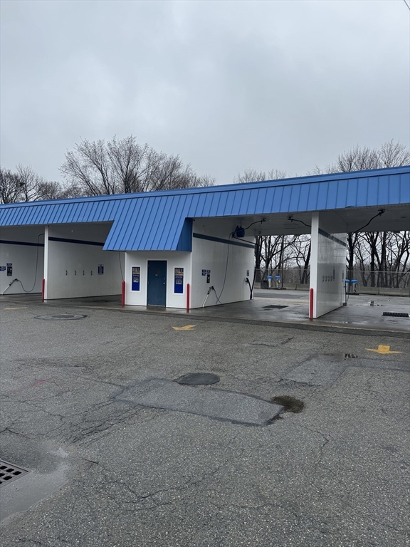 824 Water St, Fitchburg, Massachusetts, ,Commercial Sale,For Sale,Water St,73511371