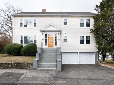 7 Mangano Court, Watertown, Massachusetts, 2 Bedrooms Bedrooms, 5 Rooms Rooms,1 BathroomBathrooms,Residential Lease,For Rent,Mangano Court,73506484