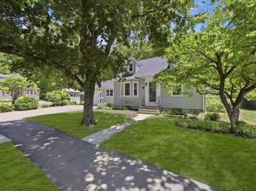 32 Cornell St, South Hadley, Massachusetts, 4 Bedrooms Bedrooms, 7 Rooms Rooms,1 BathroomBathrooms,Residential,For Sale,Cornell St,73539422