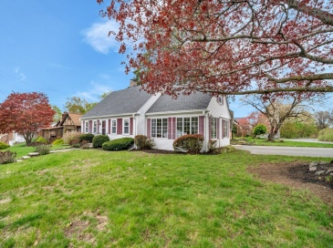 293 Florence Rd, Waltham, Massachusetts, 3 Bedrooms Bedrooms, 6 Rooms Rooms,2 BathroomsBathrooms,Residential,For Sale,Florence Rd,73513481 293 Florence Rd, Waltham, Massachusetts, 3 Bedrooms Bedrooms, 6 Rooms Rooms,2 BathroomsBathrooms,Residential,For Sale,Florence Rd,73513481