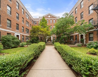 66 Queensberry St, Boston, Massachusetts, 1 Bedroom Bedrooms, 3 Rooms Rooms,1 BathroomBathrooms,Residential,For Sale,Queensberry St,73554153