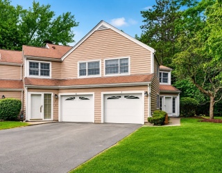 7 Canvasback Way, Walpole, Massachusetts, 2 Bedrooms Bedrooms, 6 Rooms Rooms,2.5 BathroomsBathrooms,Residential,For Sale,Canvasback Way,73554170