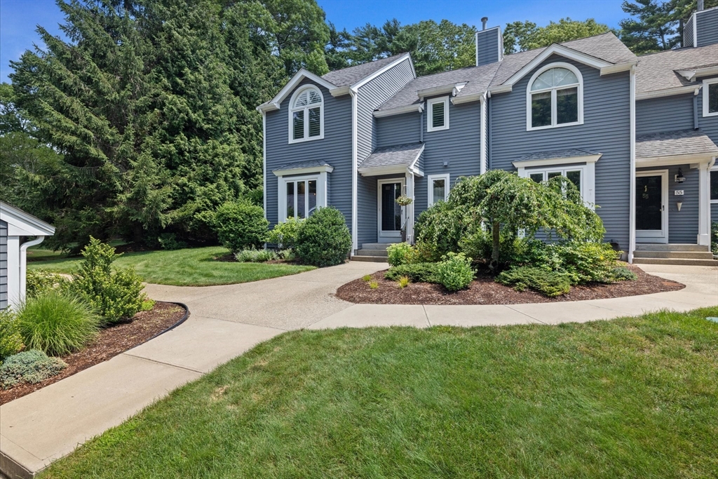 56 Bay Farm Rd, Duxbury, Massachusetts, 2 Bedrooms Bedrooms, 7 Rooms Rooms,3.5 BathroomsBathrooms,Residential,For Sale,Bay Farm Rd,73554174