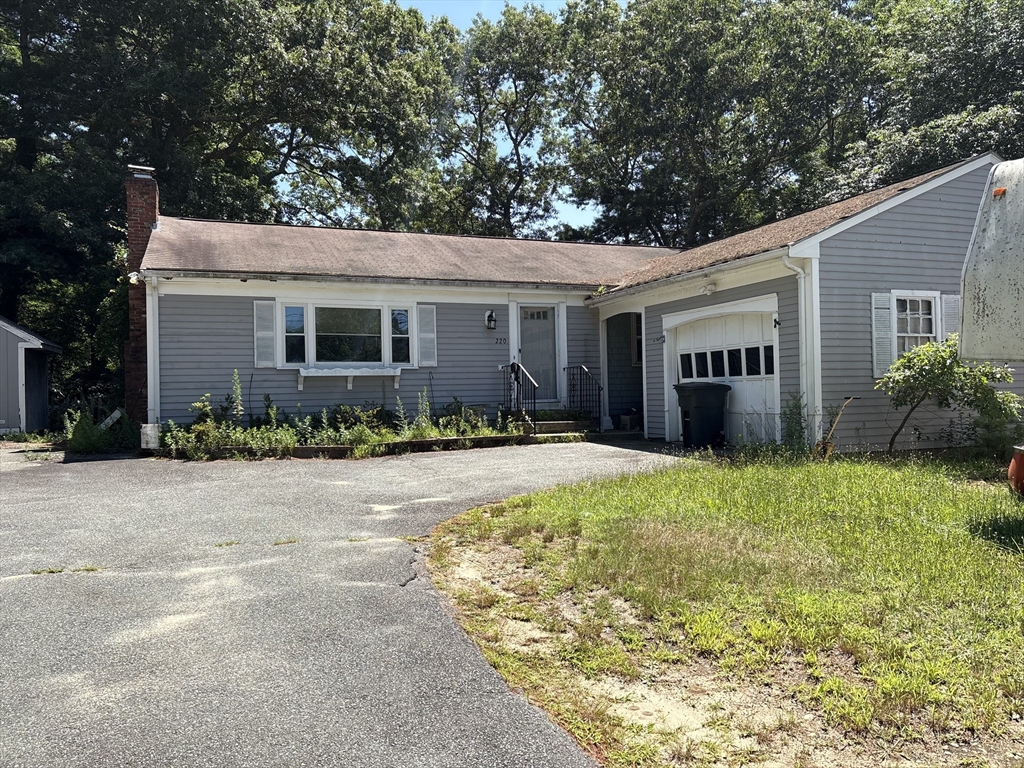 220 Federal Furnace Rd, Plymouth, Massachusetts, 3 Bedrooms Bedrooms, 6 Rooms Rooms,1.5 BathroomsBathrooms,Residential,For Sale,Federal Furnace Rd,73554185