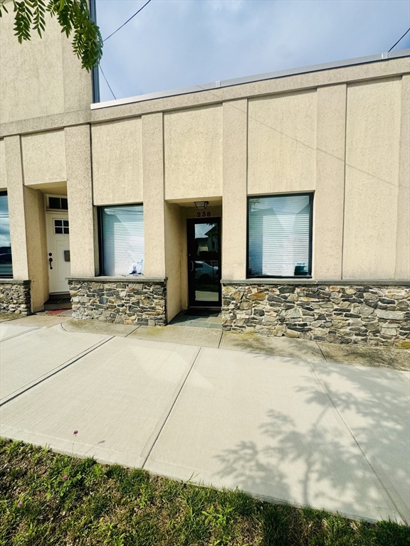 238 Rockdale Ave, New Bedford, Massachusetts, ,Commercial Lease,For Rent,Rockdale Ave,73554172