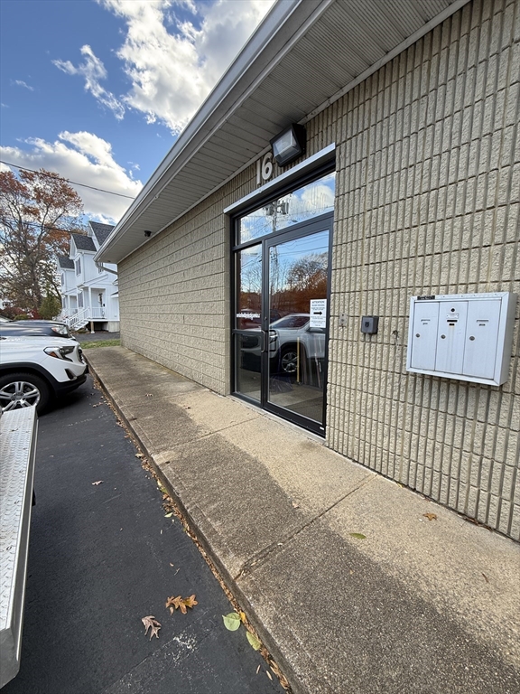 16 Railroad Ave, Foxboro, Massachusetts, ,Commercial Sale,For Sale,Railroad Ave,73554195