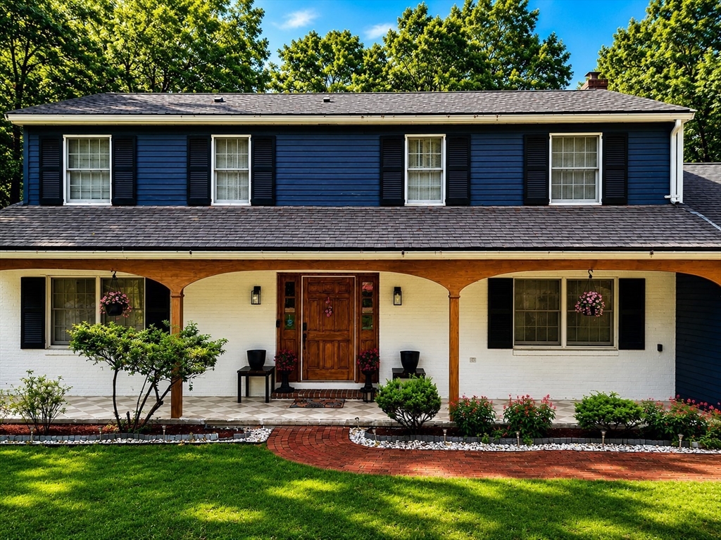 107 Sandra Ln, North Andover, Massachusetts, 4 Bedrooms Bedrooms, 9 Rooms Rooms,2.5 BathroomsBathrooms,Residential,For Sale,Sandra Ln,73554206